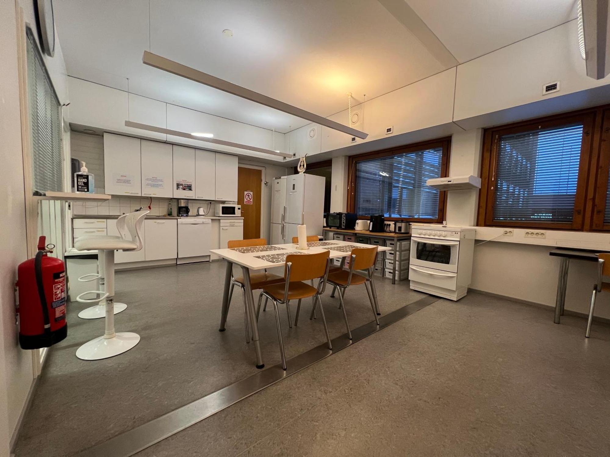 Hmi Smart Group 208 Hostel Helsinki Exterior photo